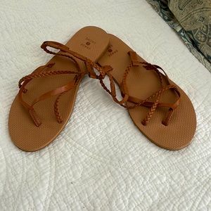 Brown woven rubber sandals